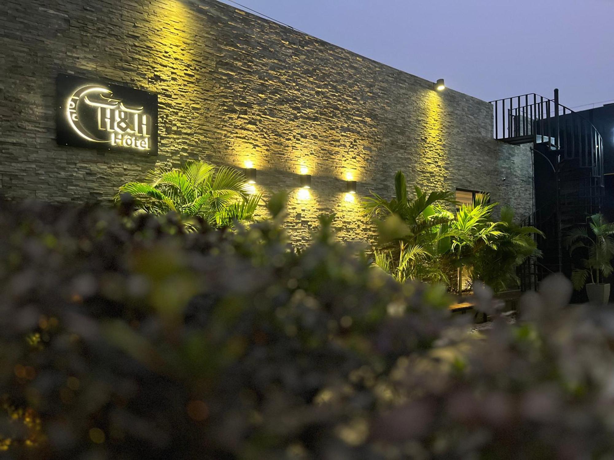 H&H Hotel 킨샤사 외부 사진