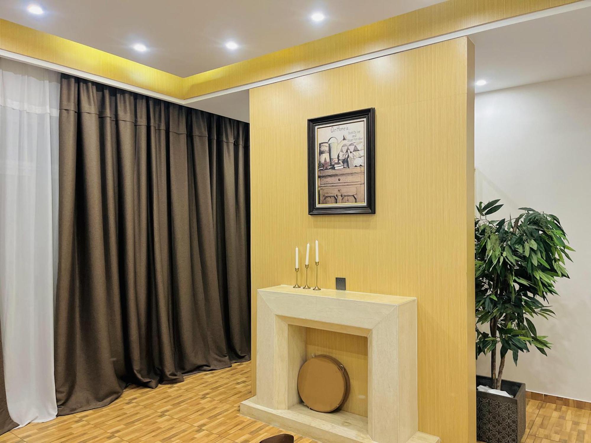 H&H Hotel 킨샤사 외부 사진